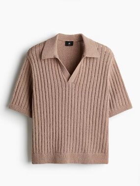 H&M Men’s V-Neck Ribbed Short-Sleeve Sweater in Dark Beige